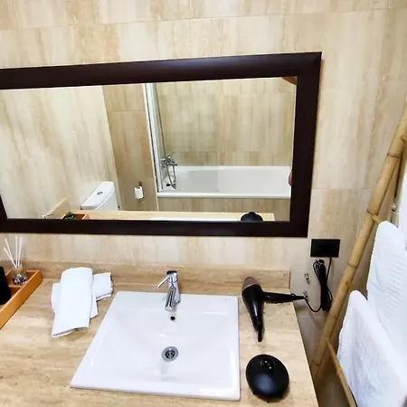 Tranquilo Apartamento Con Parking Gratis Vigilado 24H Vigo Exterior foto
